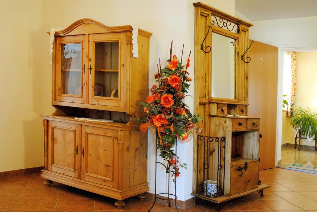 Pension Hiesel-Villa Untersbergblick Anthering Room photo